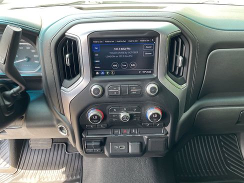 Used 2022 GMC Sierra 3500 SLE w/ SLE Convenience Package image 20