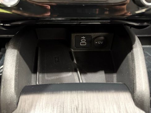 Used 2024 Ford Escape Platinum image 38