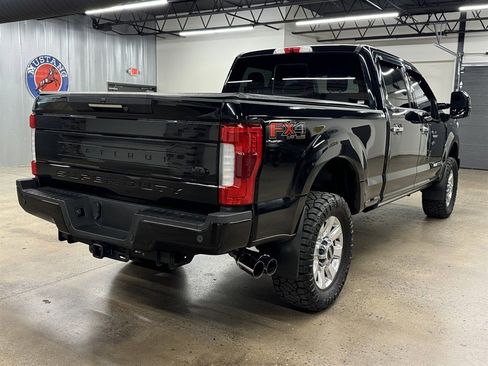 Used 2019 Ford F250 Platinum w/ Platinum Ultimate Package AWD/4WD image 15