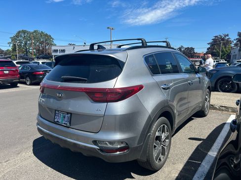 Used 2021 Kia Sportage EX w/ EX Technology Package AWD/4WD image 3