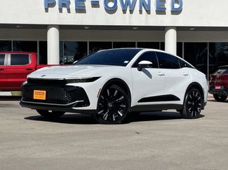 Used 2025 Toyota Crown Platinum video 1