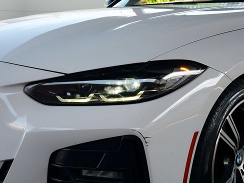 Used 2023 BMW 430i xDrive Convertible w/ M Sport Package AWD/4WD image 11