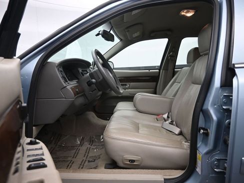 Used 2009 Mercury Grand Marquis LS RWD image 17