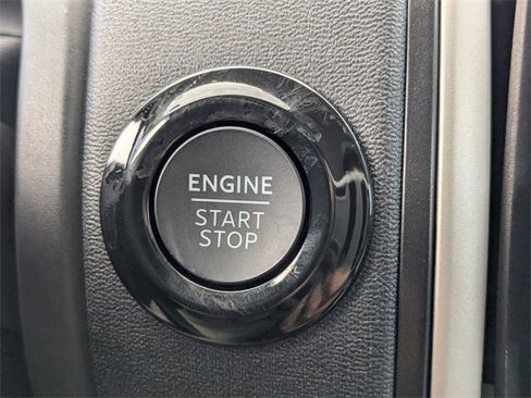 Used 2025 Ford Expedition Active image 27