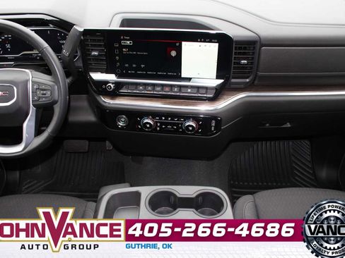Used 2023 GMC Sierra 1500 Elevation image 29