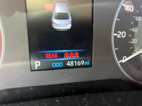 Used 2025 Toyota Corolla LE FWD image 21