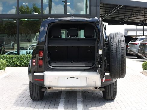 Used 2025 Land Rover Defender 90 S AWD/4WD image 7
