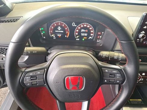 Used 2025 Honda Civic Type R image 18