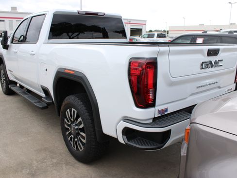 Used 2021 GMC Sierra 2500 AT4 AWD/4WD image 8
