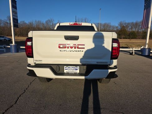 Used 2024 GMC Canyon Elevation image 6