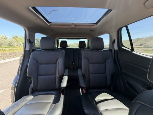 Used 2018 GMC Acadia SLT AWD/4WD image 21