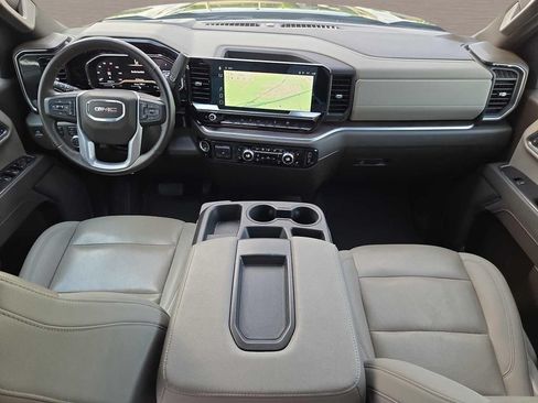 Used 2025 GMC Sierra 1500 SLT AWD/4WD image 16