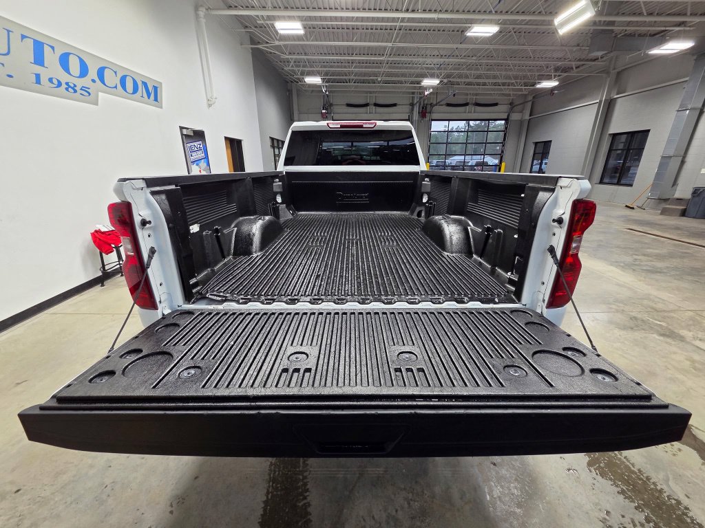 Used 2025 Chevrolet Silverado 2500 LT w/ Convenience Package AWD/4WD image 10