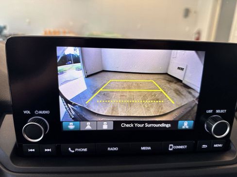 Used 2023 Honda Accord EX image 23