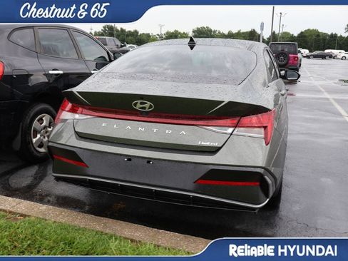 Certified 2026 Hyundai Elantra Limited FWD image 21