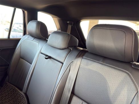 Used 2024 Volkswagen Tiguan SE R-Line image 26