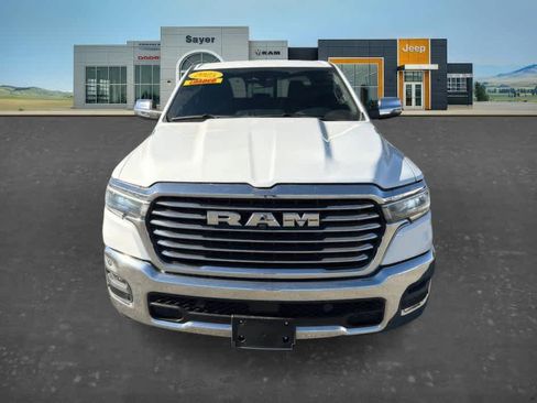 Used 2025 RAM 1500 Laramie AWD/4WD image 8