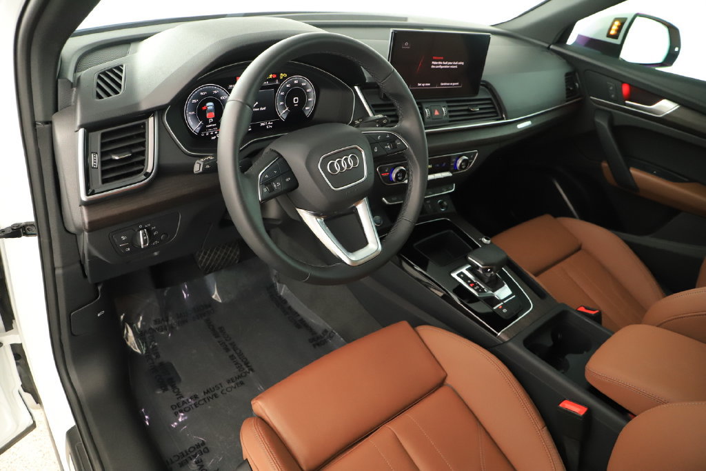 Certified 2024 Audi Q5 e Premium w/ Convenience Package AWD/4WD image 15