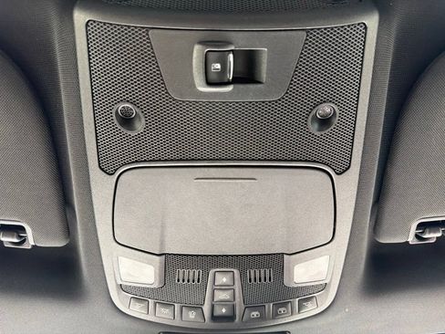 Used 2017 Ford F150 Platinum w/ Equipment Group 701A Luxury AWD/4WD image 49