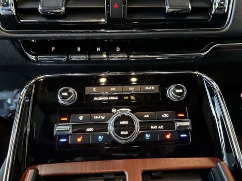 Certified 2022 Lincoln Navigator Reserve image 24