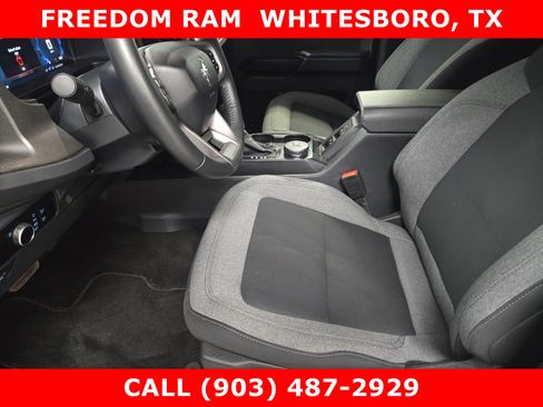 Used 2025 Ford Bronco Big Bend image 9