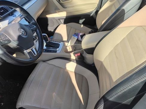 Used 2013 Volkswagen CC R-Line image 11