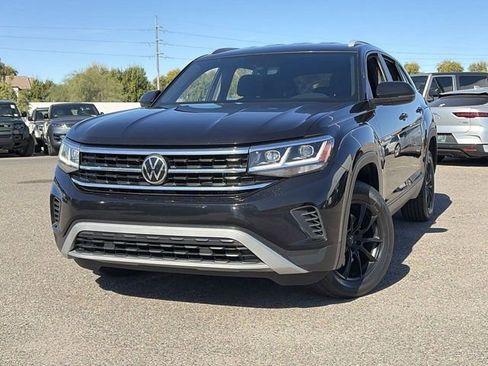 Used 2020 Volkswagen Atlas Cross Sport S image 3