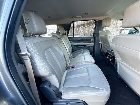 Used 2020 Ford Expedition Max Limited image 32