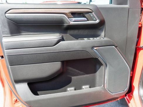 Used 2023 Chevrolet Silverado 1500 LT AWD/4WD image 15
