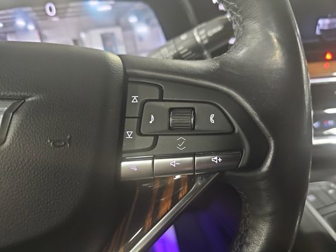 Used 2021 Cadillac Escalade ESV Premium Luxury image 20