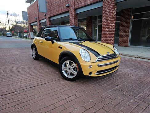 Used 2008 MINI Cooper Convertible image 1