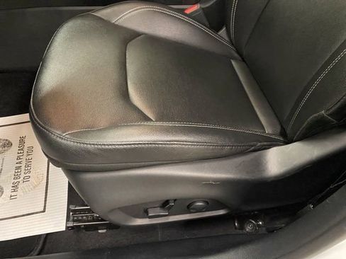 Used 2025 Jeep Compass Limited image 10