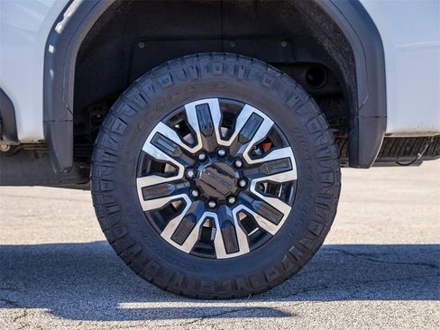 Used 2024 GMC Sierra 2500 Denali Ultimate AWD/4WD image 43