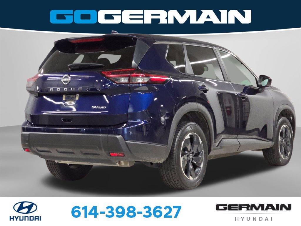 Used 2024 Nissan Rogue SV AWD/4WD image 8