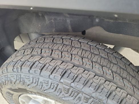 Used 2025 GMC Sierra 1500 SLT image 27