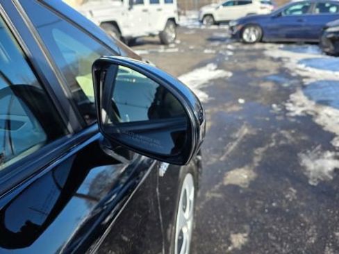 Used 2014 Toyota Prius Four image 35