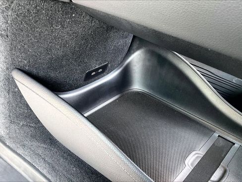 Used 2023 Mercedes-Benz EQS 450+ SUV image 32