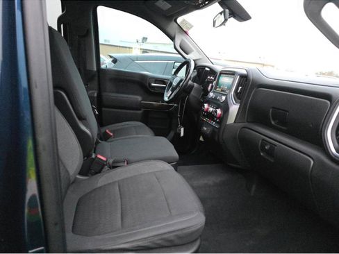 Used 2020 GMC Sierra 1500 SLE w/ SLE Value Package image 12