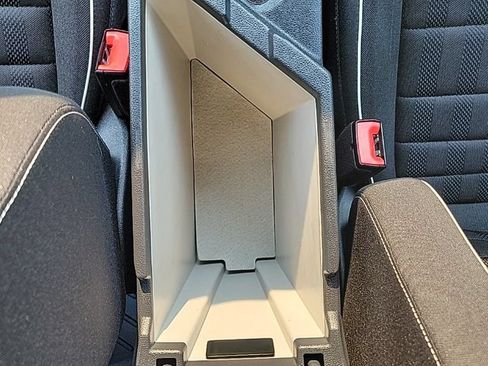 Certified 2023 Volkswagen Jetta Sport FWD image 44