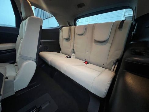 Used 2019 Subaru Ascent Premium image 27