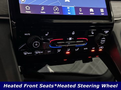 Used 2023 Jeep Grand Cherokee Limited image 11