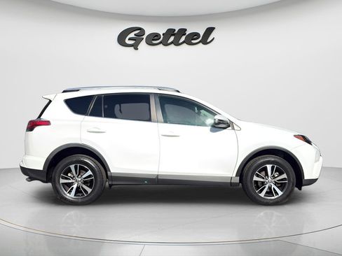 Used 2016 Toyota RAV4 XLE FWD image 6