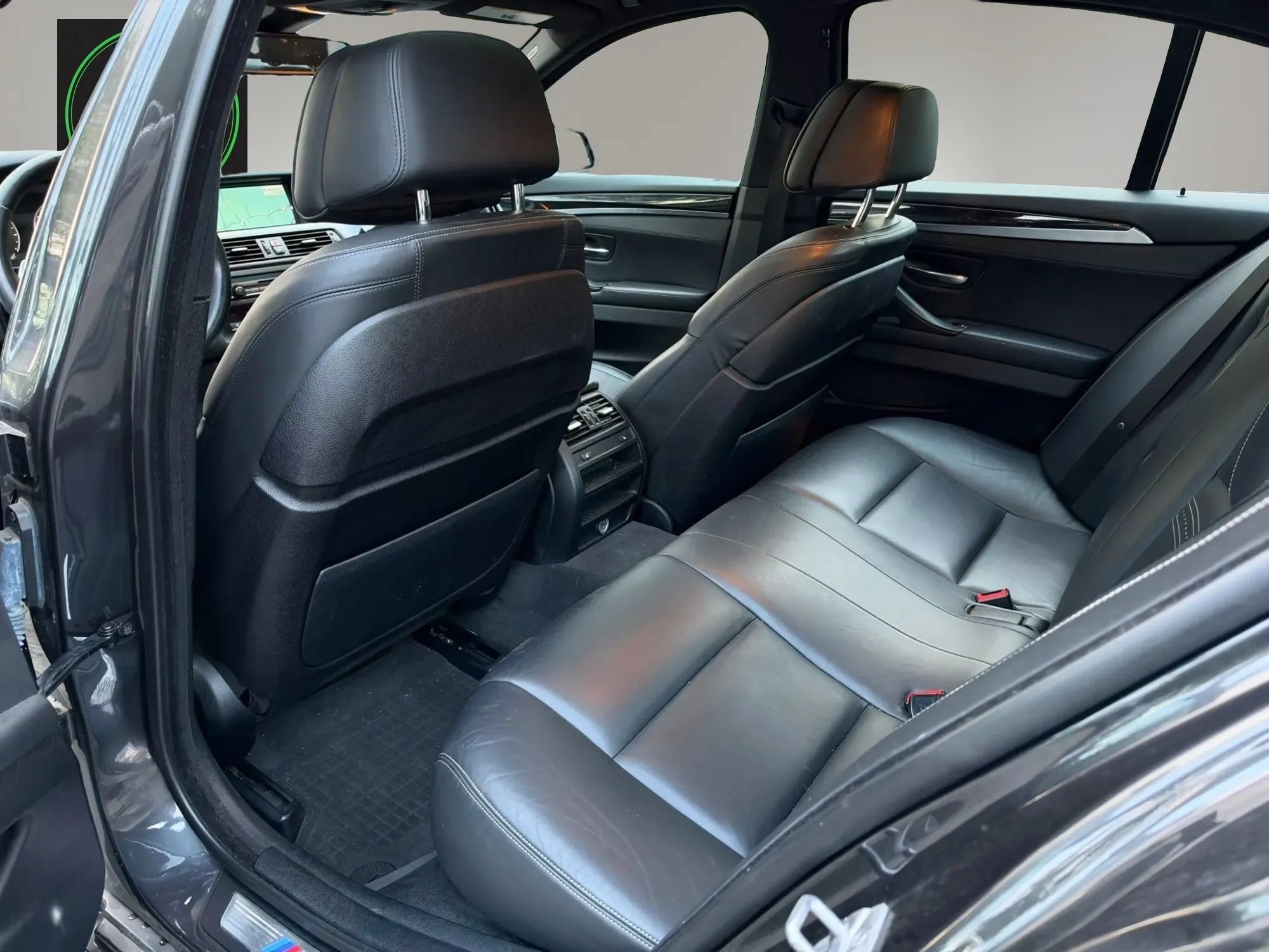 Used 2015 BMW 550i xDrive Sedan AWD/4WD image 21