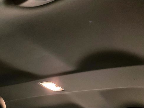 Used 2020 Toyota Camry SE w/ Convenience Package image 21