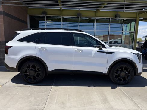 Used 2025 Kia Sorento X-Line EX AWD/4WD image 9