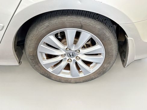 Used 2011 Honda Accord EX-L image 11