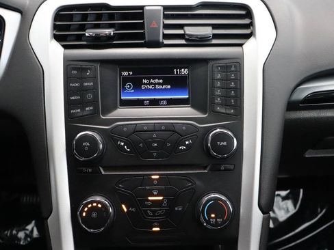 Used 2016 Ford Fusion SE w/ Equipment Group 201A FWD image 21