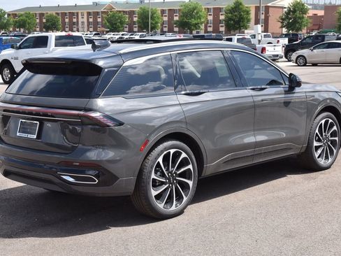 New 2026 Lincoln Nautilus Black Label AWD/4WD image 35