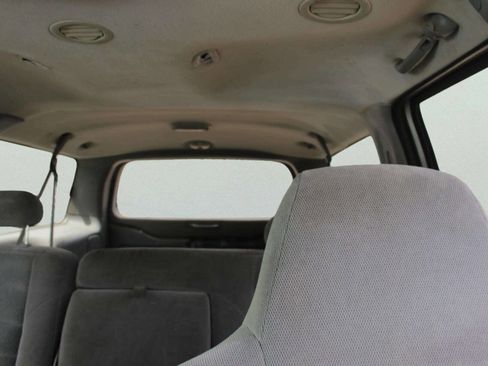 Used 2002 Ford Excursion XLT AWD/4WD image 9