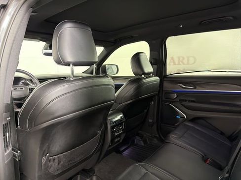 Used 2022 Jeep Grand Cherokee L Overland AWD/4WD image 14